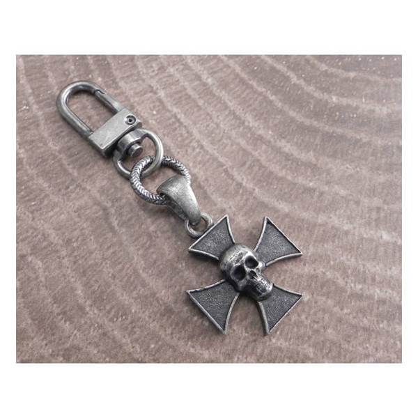 AMiGAZ Skull Cross Key Chain Clip-On